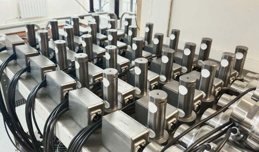 Новые тензодатчики для подъемных механизмов декораций в цирке